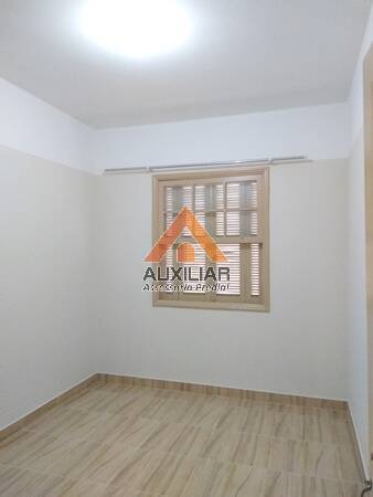 Apartamento à venda com 2 quartos, 65m² - Foto 4