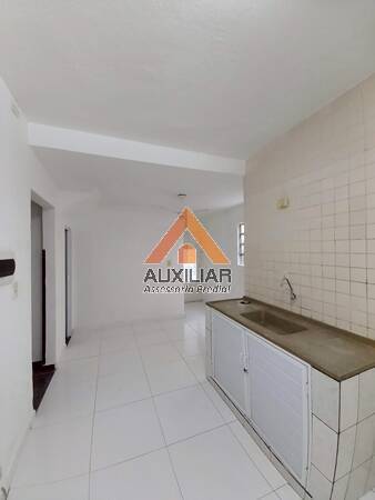 Casa para alugar com 2 quartos, 140m² - Foto 6