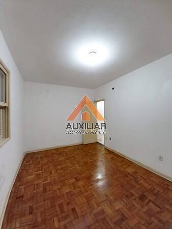 Casa para alugar com 2 quartos, 140m² - Foto 14