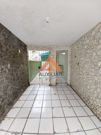 Casa para alugar com 2 quartos, 140m² - Foto 3