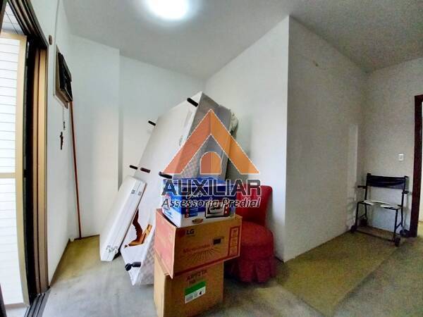 Apartamento à venda com 3 quartos, 130m² - Foto 22