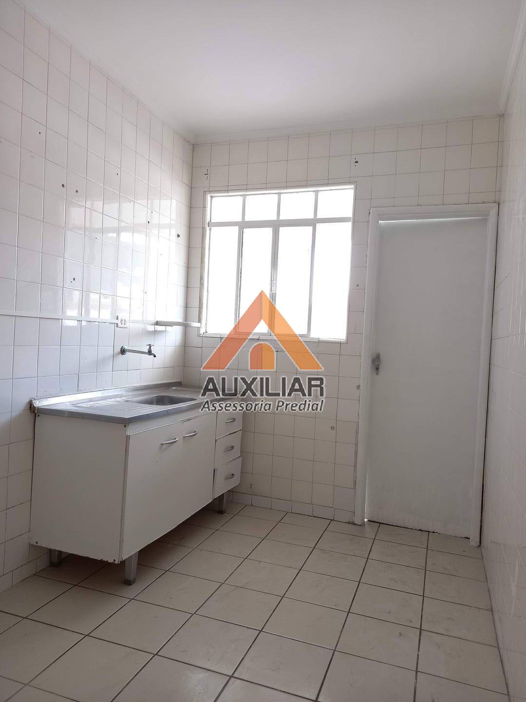 Apartamento à venda com 2 quartos, 60m² - Foto 24