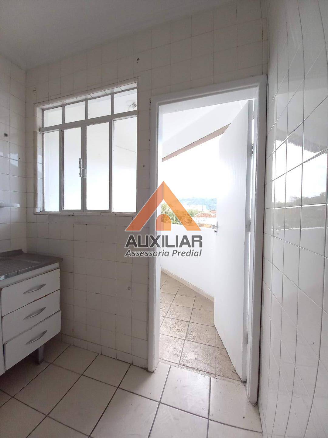 Apartamento à venda com 2 quartos, 60m² - Foto 27