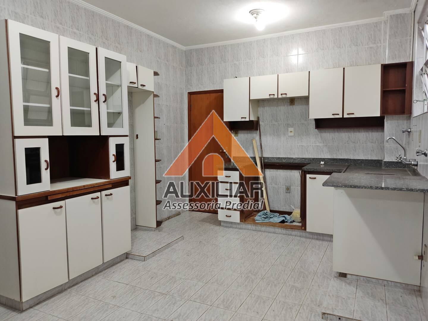 Apartamento à venda com 3 quartos, 100m² - Foto 35