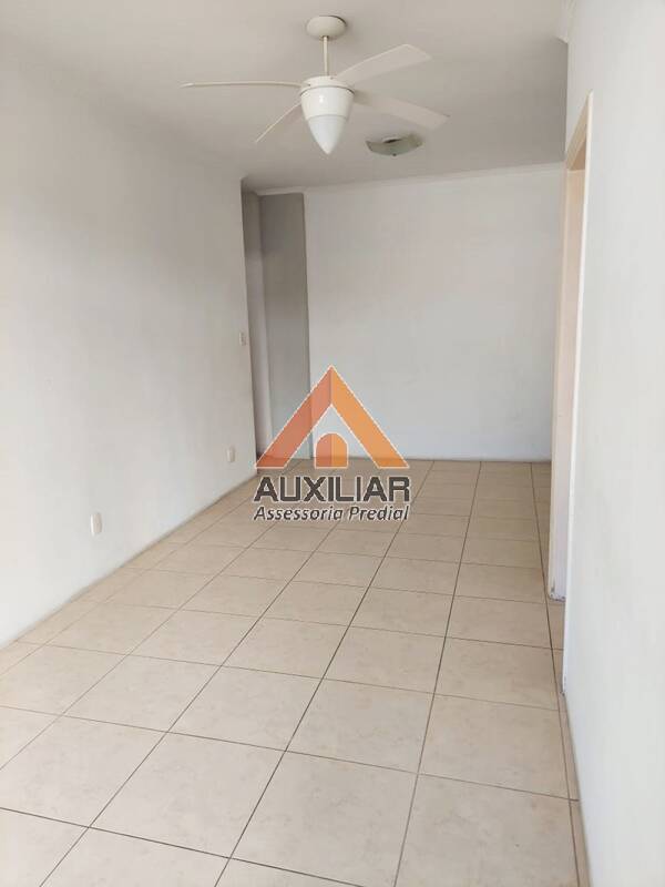 Apartamento à venda com 3 quartos, 85m² - Foto 2