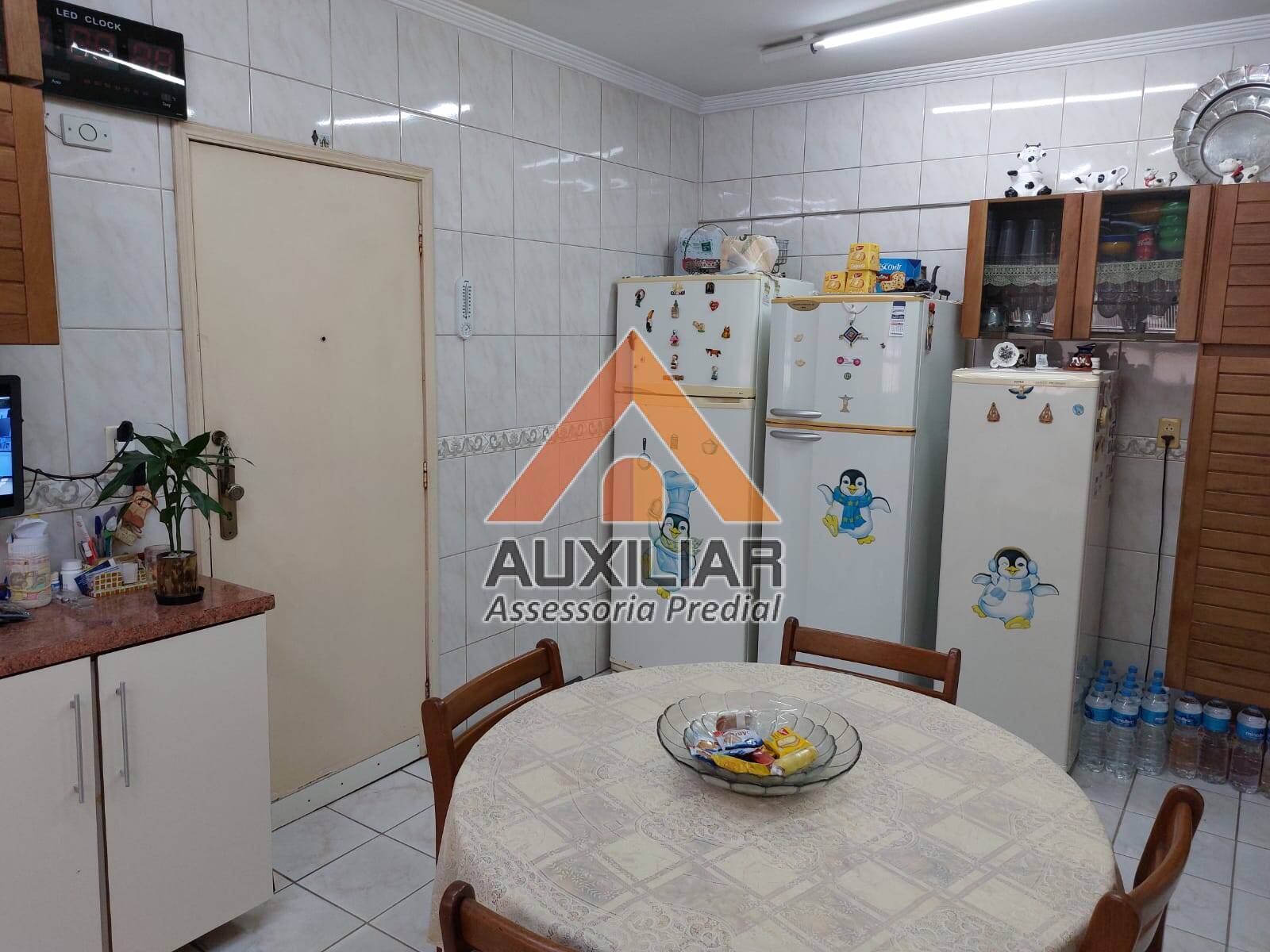 Apartamento à venda com 3 quartos, 127m² - Foto 18