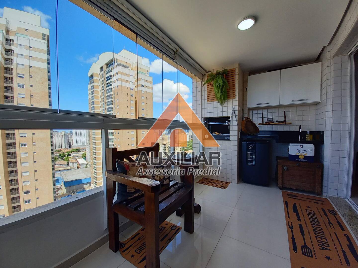 Apartamento à venda com 2 quartos, 92m² - Foto 1