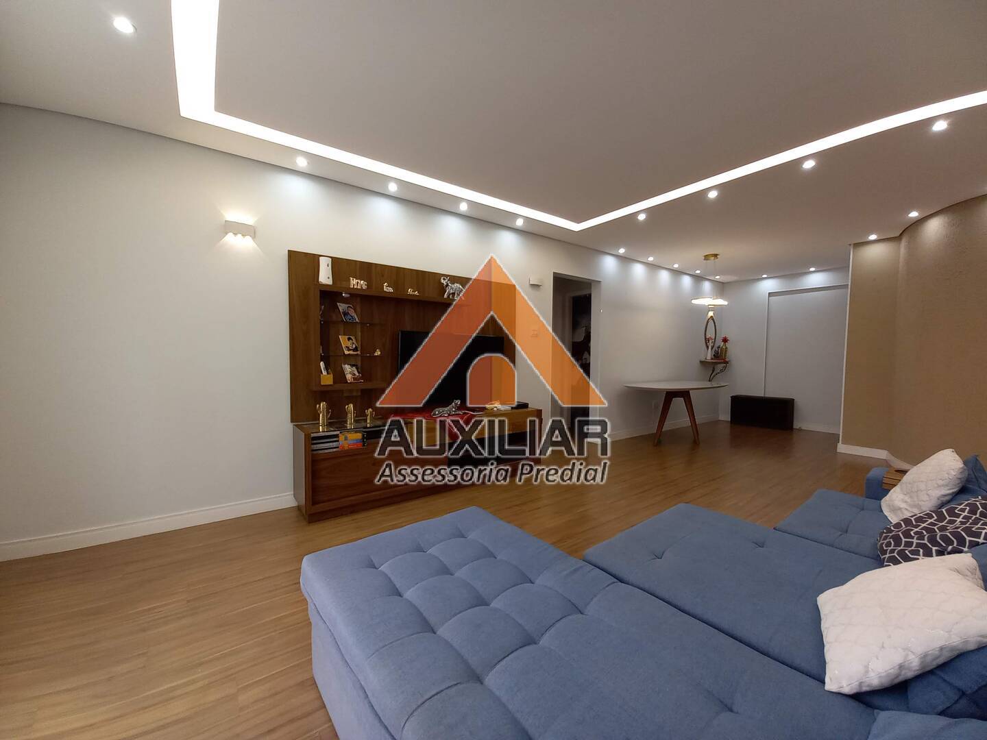 Apartamento à venda com 2 quartos, 105m² - Foto 4