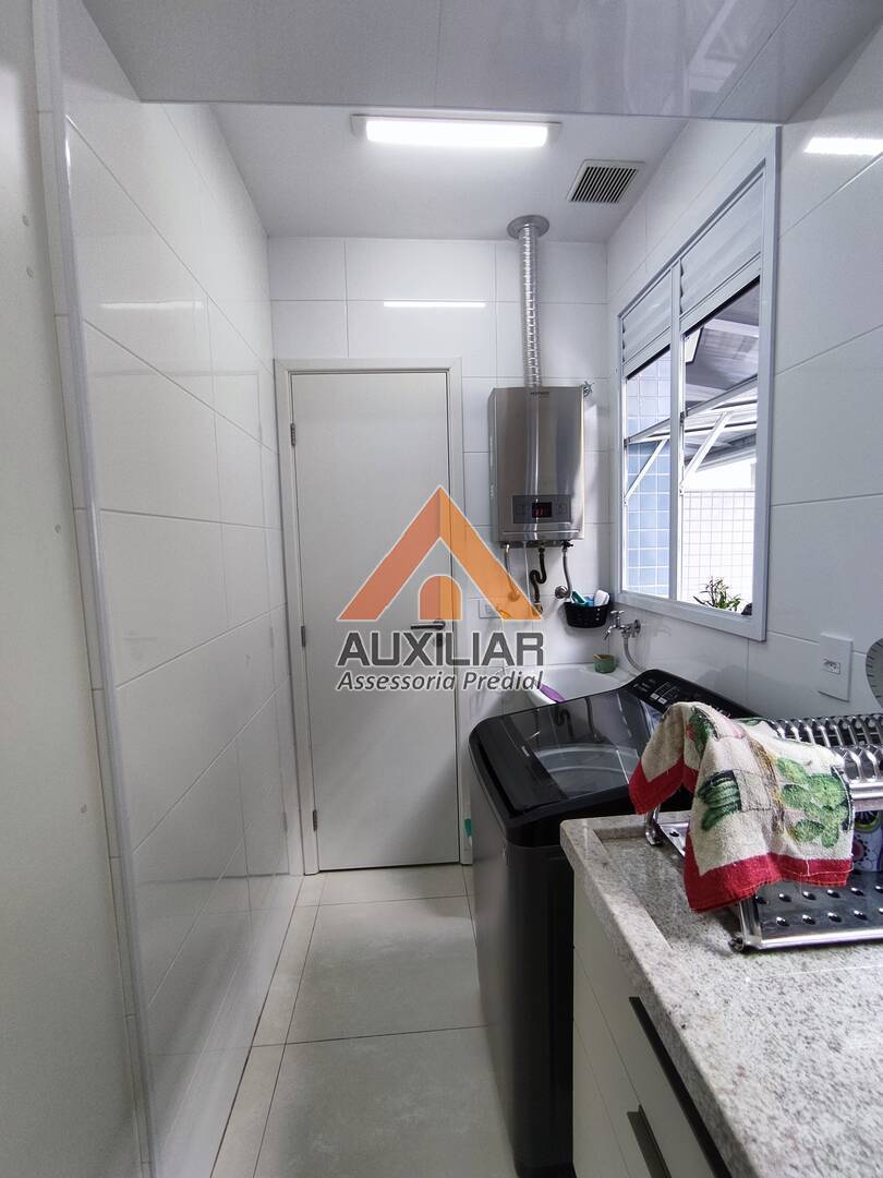 Apartamento para alugar com 2 quartos, 91m² - Foto 12