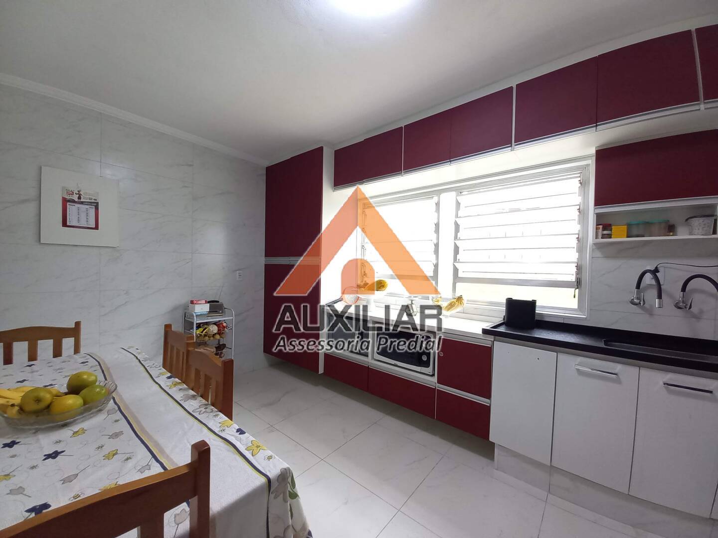 Apartamento à venda com 3 quartos, 200m² - Foto 18