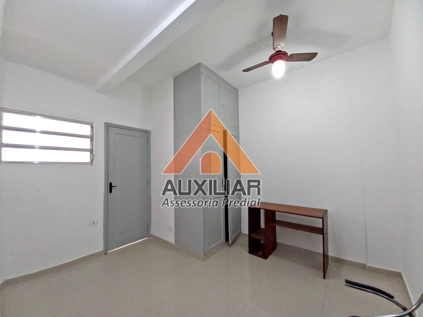 Apartamento para alugar com 3 quartos, 100m² - Foto 13