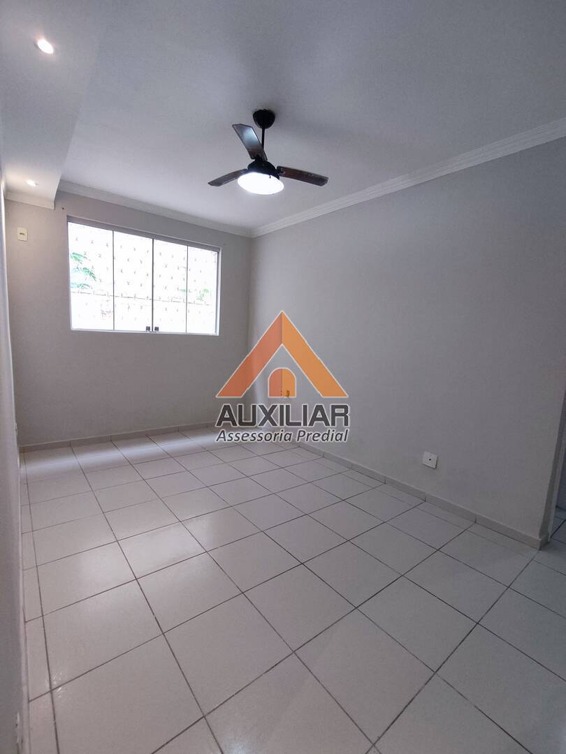 Apartamento à venda com 2 quartos, 67m² - Foto 2