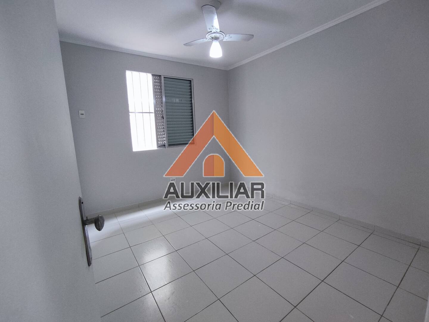 Apartamento à venda com 2 quartos, 67m² - Foto 13