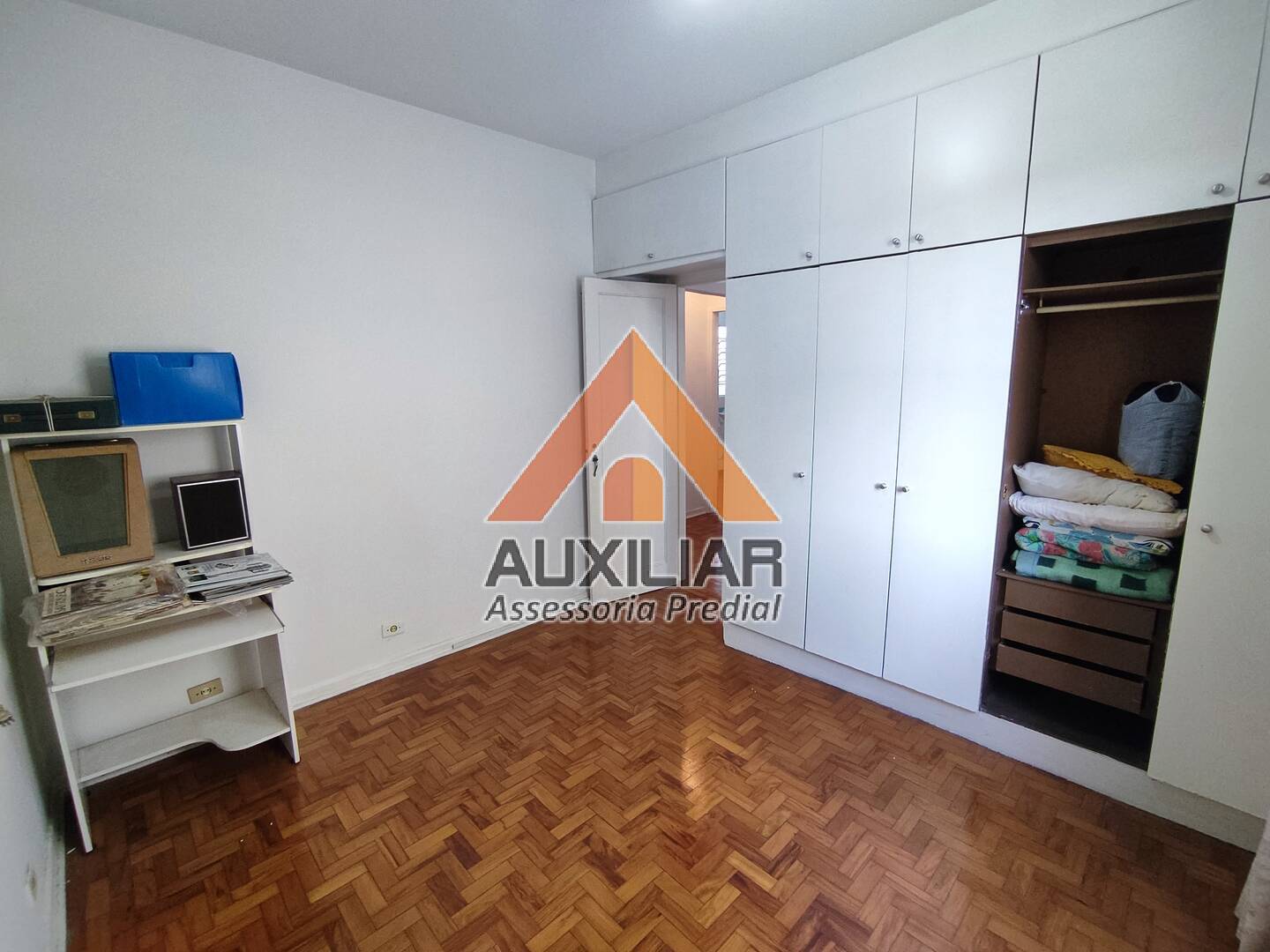 Apartamento à venda com 2 quartos, 70m² - Foto 5