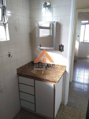 Apartamento à venda com 1 quarto, 42m² - Foto 11