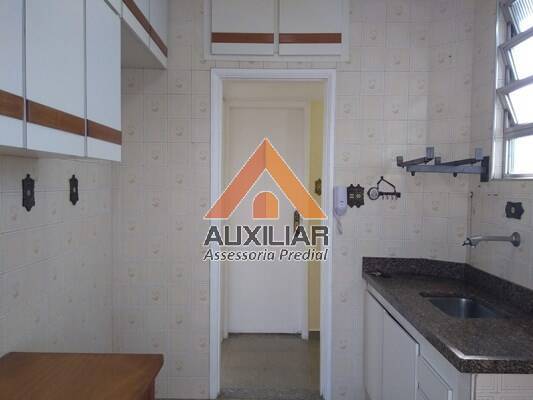 Apartamento à venda com 1 quarto, 42m² - Foto 13