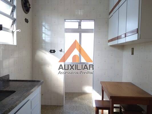 Apartamento à venda com 1 quarto, 42m² - Foto 18